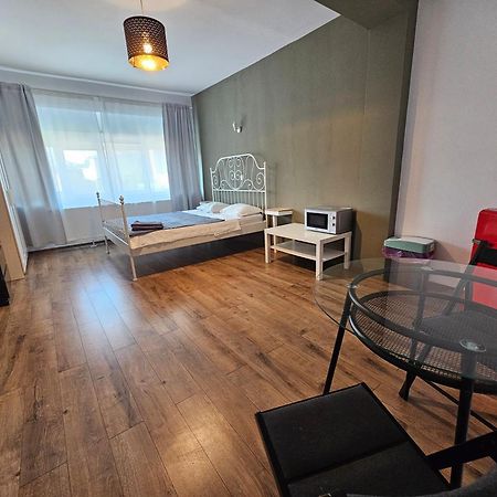 Color Apartments Old Town Center Бухарест Экстерьер фото